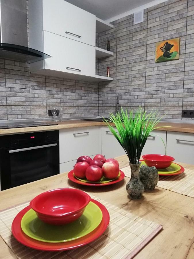 Helena Apartments On Mira 61 โมกีลอฟ ภายนอก รูปภาพ